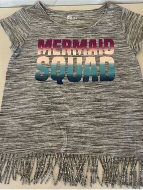 Epic Threads Gray Fringe Tee with Multicolor Gradient "Mermaid Squad" Print